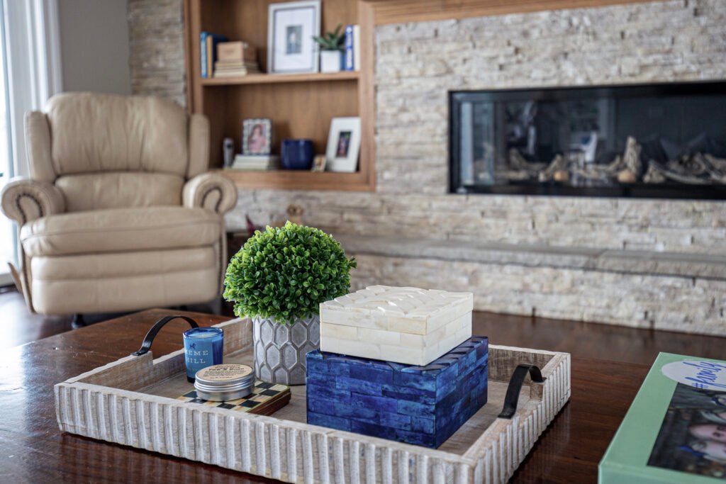 trays for coffee tables, coffee table styling, decorating a coffee table 