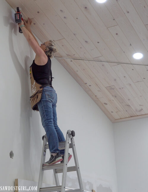 white washed pine wood ceiling